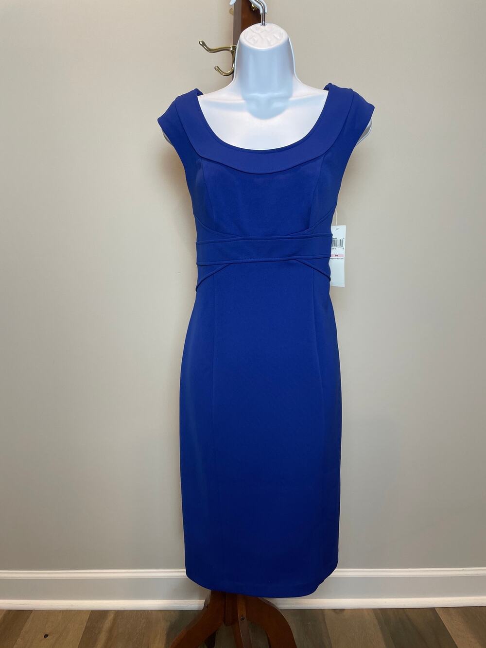 Maggy London Blue Sleeveless Sheath Dress Size M Scoop Neck